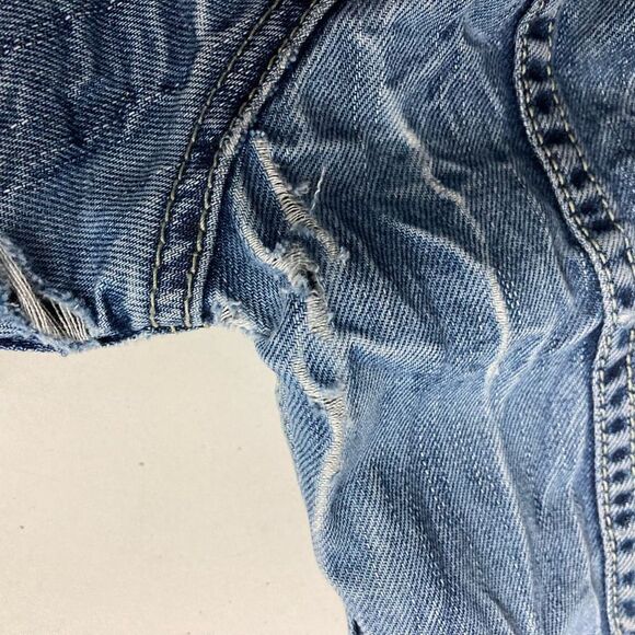 AMERICAN EAGLE OUTFITTERS Women’s Distressed Denim Jacket Size Small Petite - Picture 4 of 10